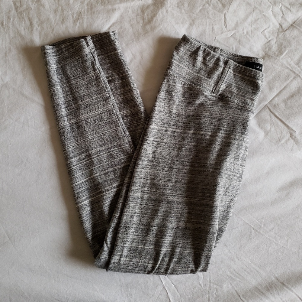Aritzia Talula Grey Space Dye Leggings